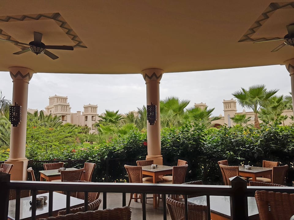 Blick us dem afrikanischen Restaurant Hotel Riu Touareg