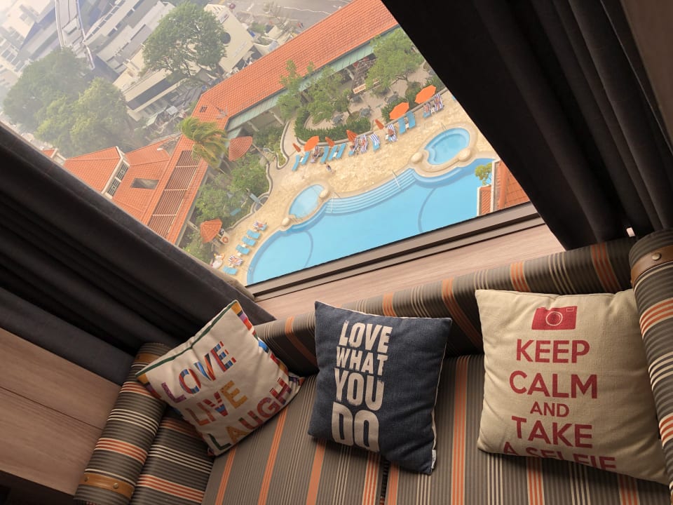 Pool Hotel Jen Tanglin Singapore