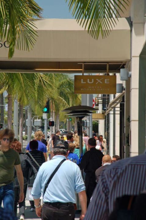 Mittendrin - sehen und gesehen werden Hotel Luxe Rodeo Drive