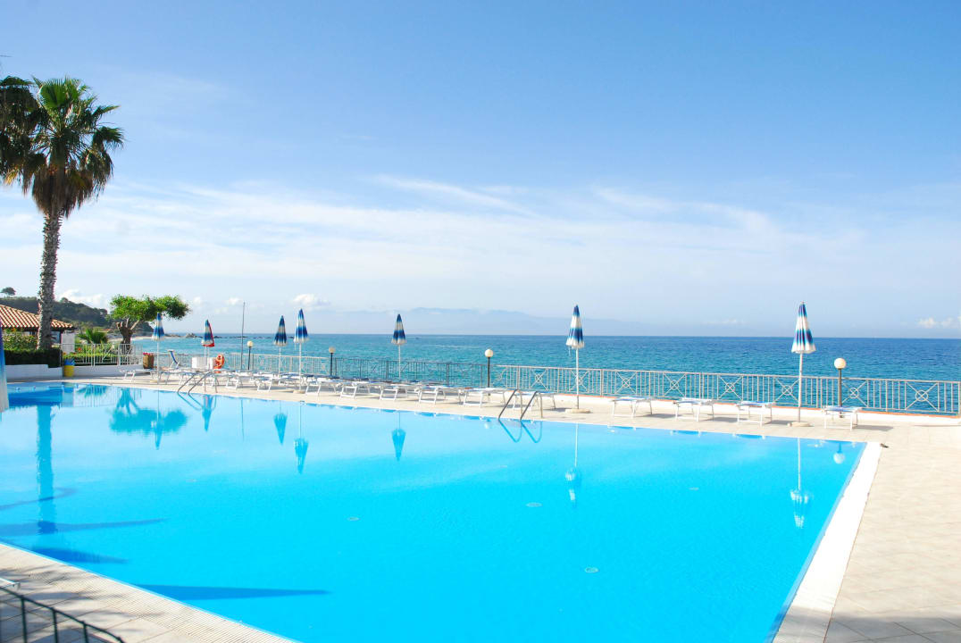 Piscina Villaggio Baia d'Ercole