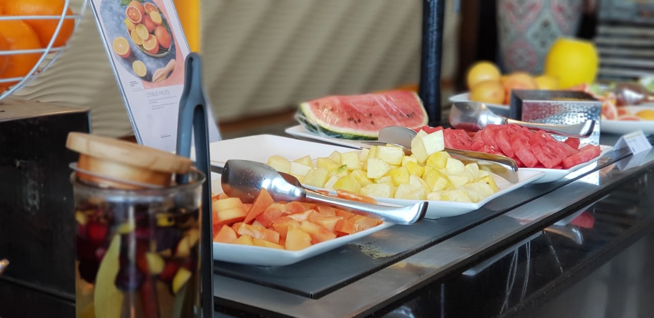 Gastro Hotel Le Meridien Al Aqah Beach Resort