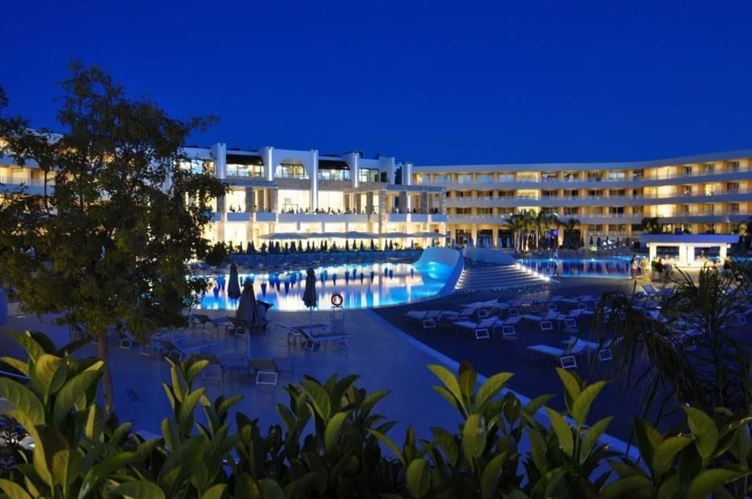 Einfach Stylish Princess Andriana Resort & Spa