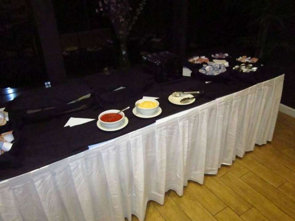 Frühstück Hotel Holiday Inn Express Fort Myers West - The Forum