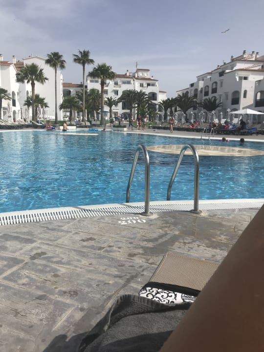 Pool FERGUS Style Carema Beach