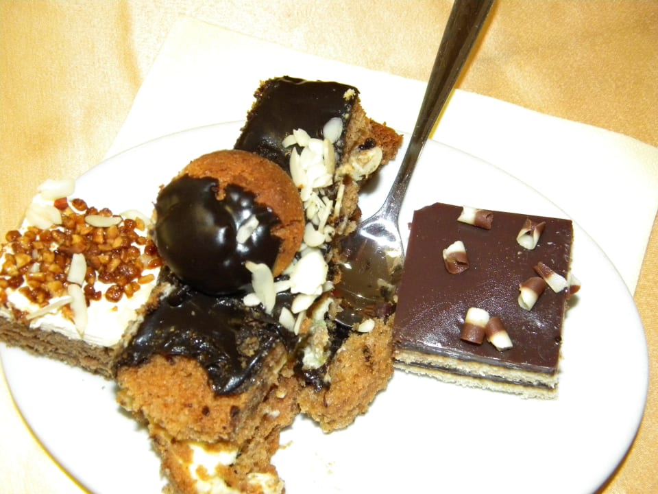 Viva - may 2013 HVD Viva Club Hotel