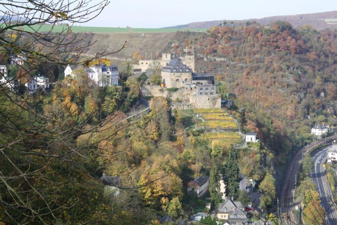 Blick aufs Schlosshotel Hotel Schloss Rheinfels