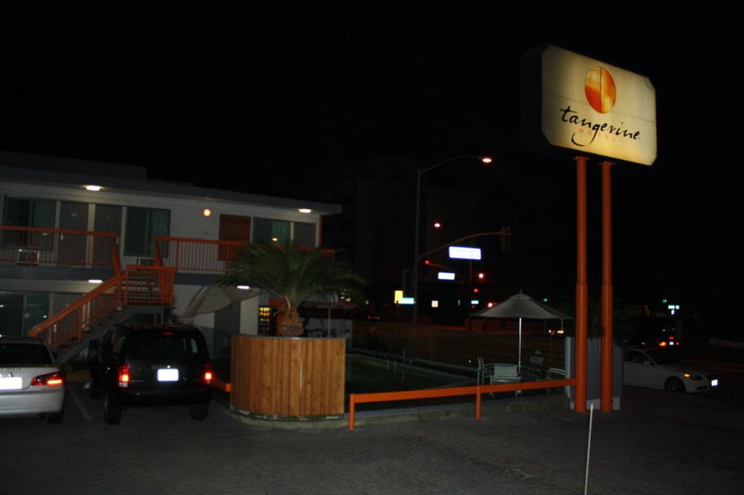 Innenhof / Pool  The Tangerine -  a Burbank Hotel