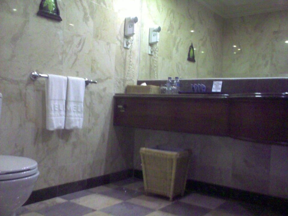 Badezimmer Melia Purosani Yogyakarta