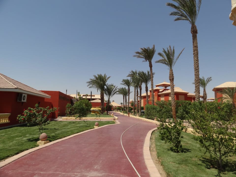 Weg zum Zmmer Pickalbatros Alf Leila Wa Leila Resort - Neverland Hurghada