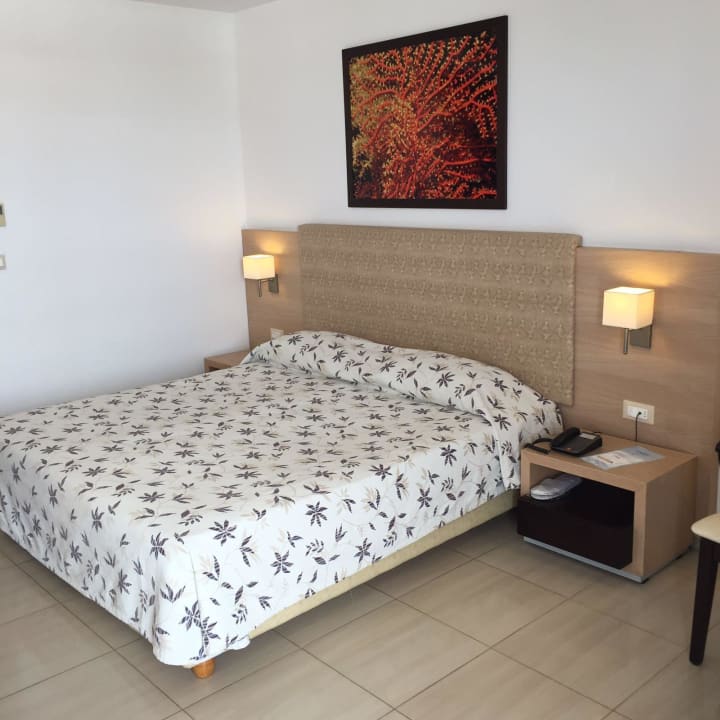 Doppelzimmer Bett Albatros Spa & Resort Hotel