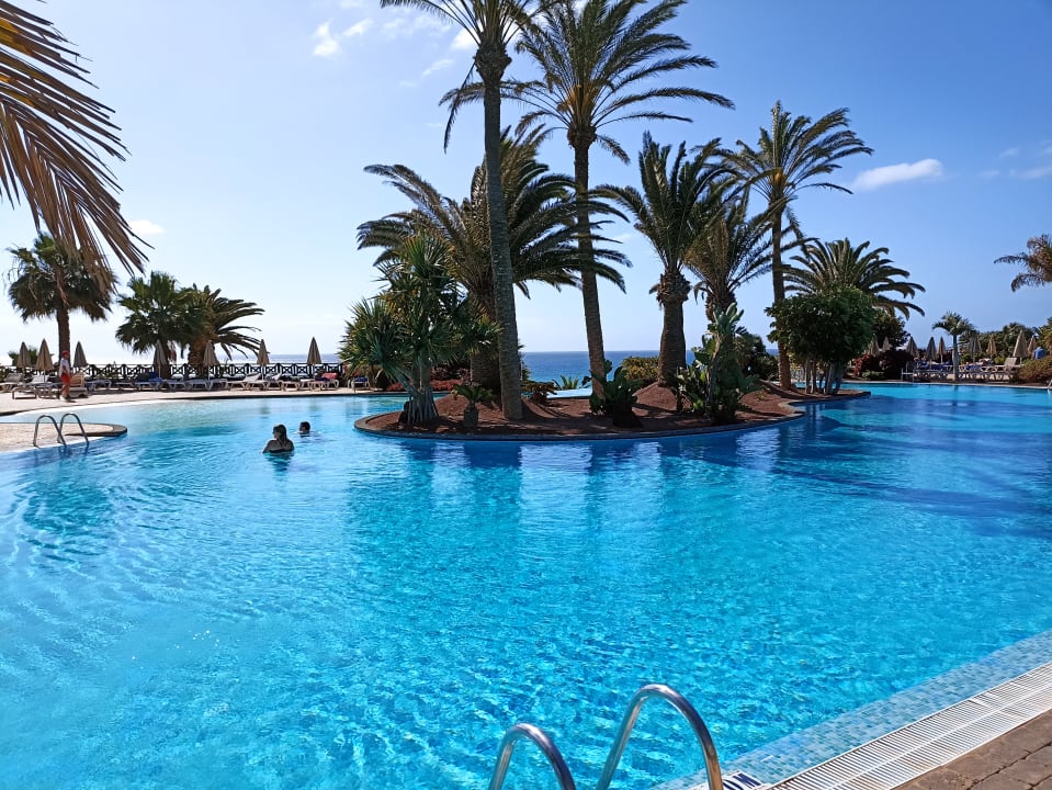 Pool R2 Pajara Beach