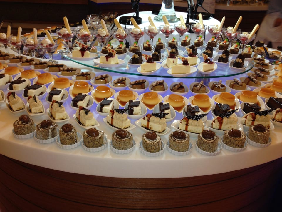 Dessert Paradies x1000 Gloria Serenity Resort