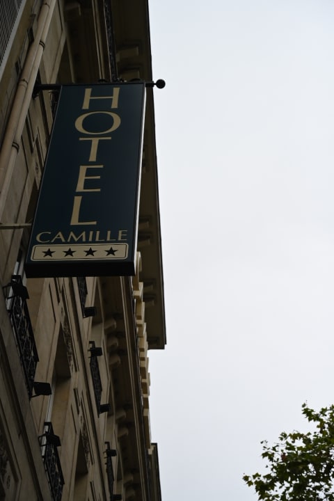 Außenansicht Hotel Camille Paris Tapestry Collection by Hilton