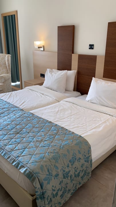 Zimmer Istion Club & Spa