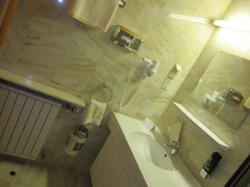 Bad 328 + Sep 2013 Hotel Unterwirt