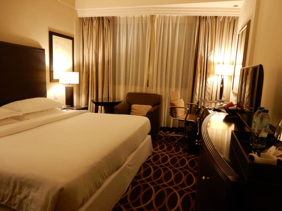 Standard-Doppelzimmer, Farbfernseher ( nur ZDF )  Grand Excelsior Hotel Deira