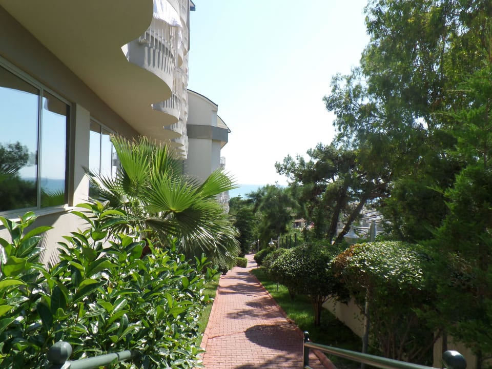 Hier geht es zum Strand Side Sun Hotel