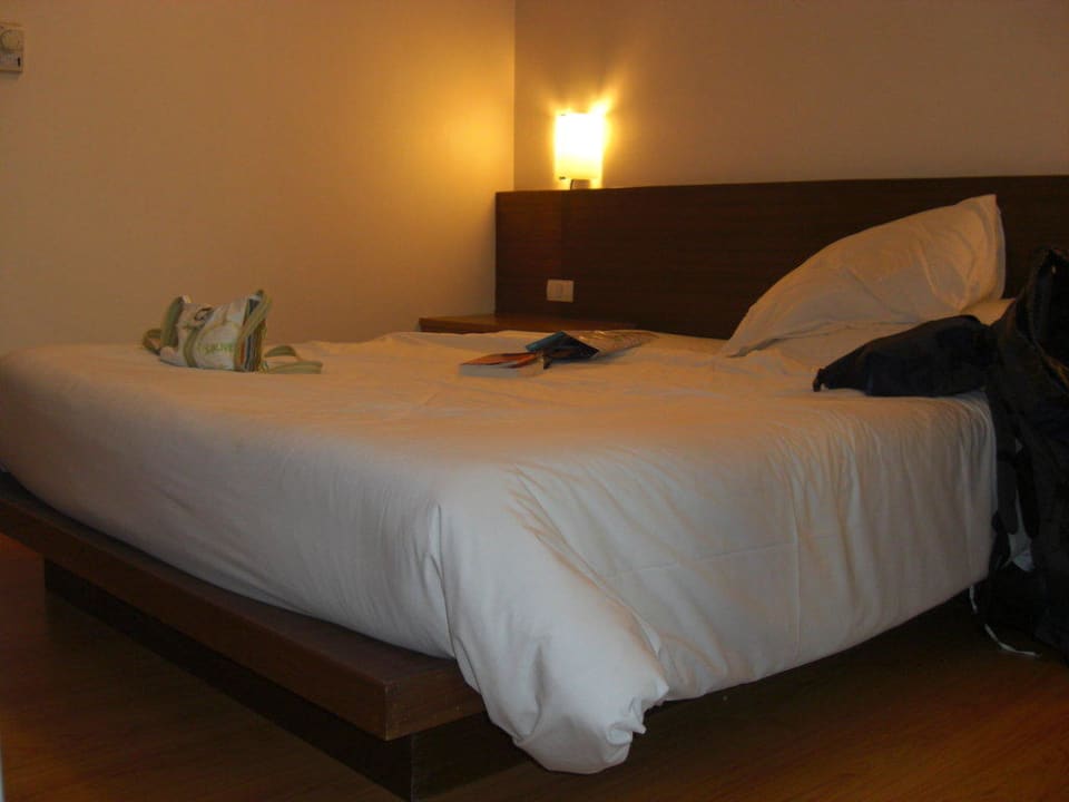 Bett The Seasons Huamark Bangkok