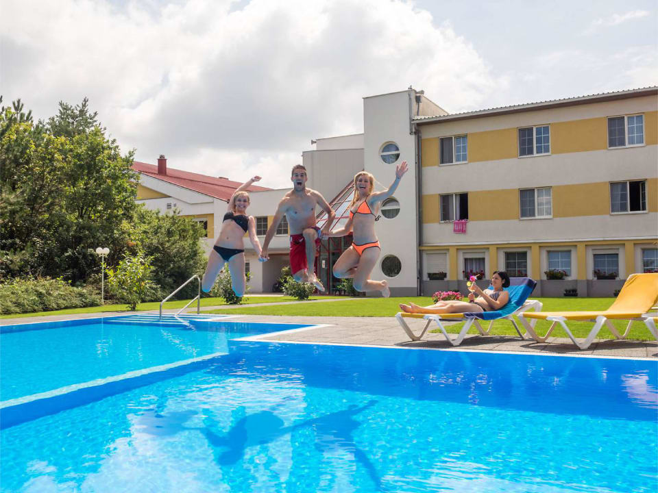 Außenpool Sporthotel Kurz