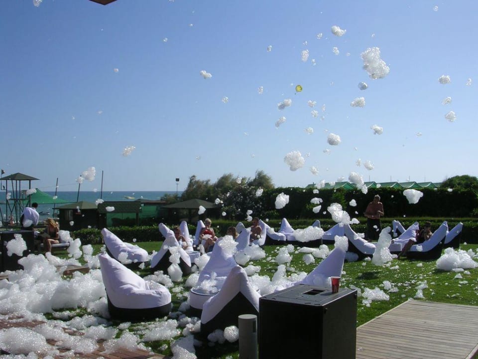 Schaumparty 1x pro Woche an der Strandbar Gloria Verde Resort