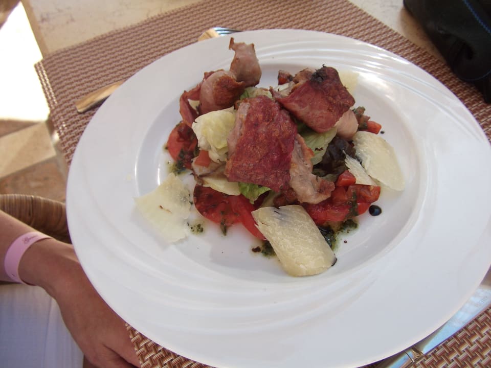 Kalbschnitzel Saltimbocca imLeonardo Grand Makadi