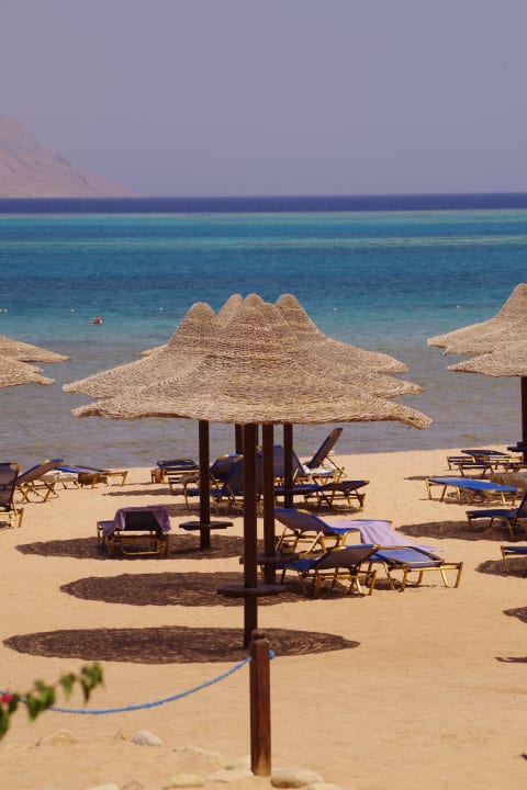 Schöner Strand. JAZ Belvedere Resort