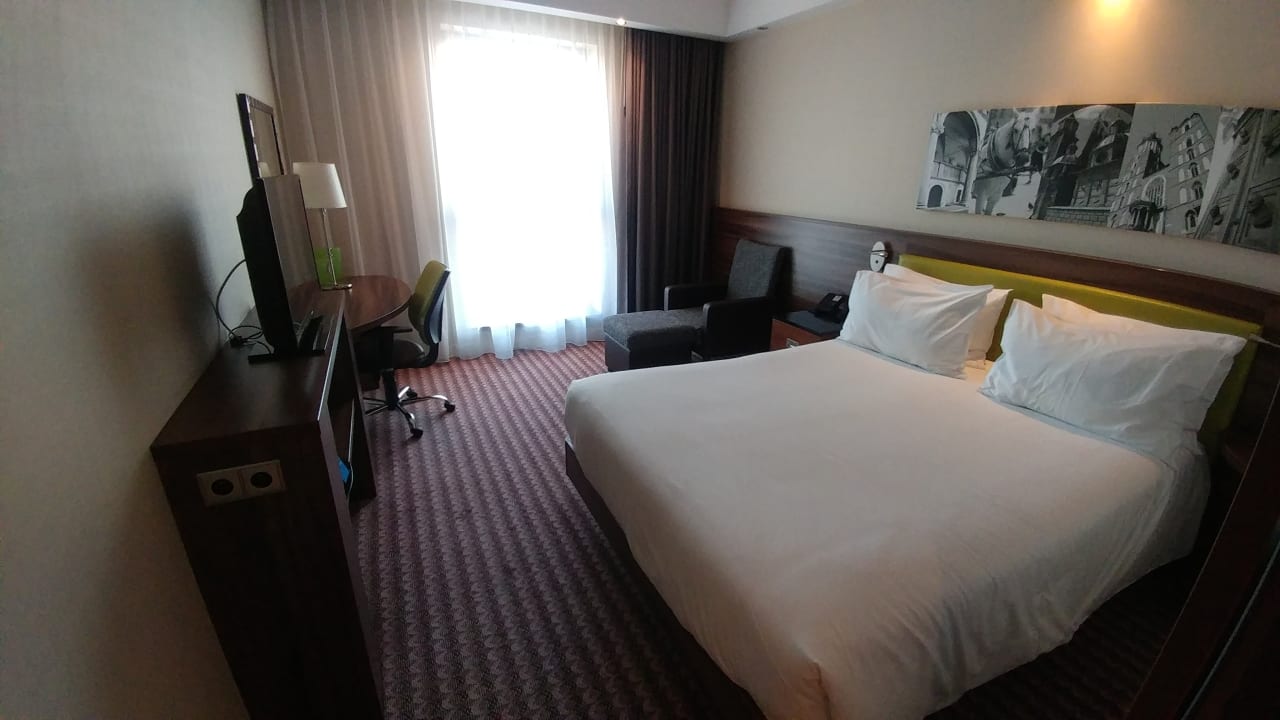 Zimmer Hampton by Hilton Krakow