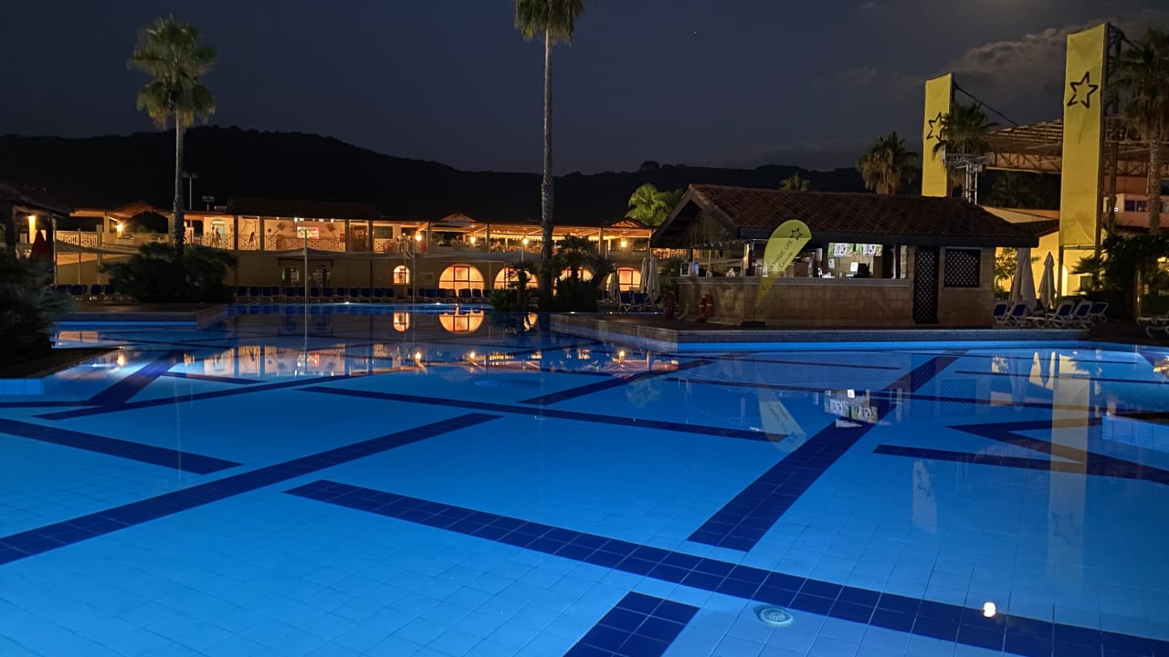 Pool TUI MAGIC LIFE Calabria