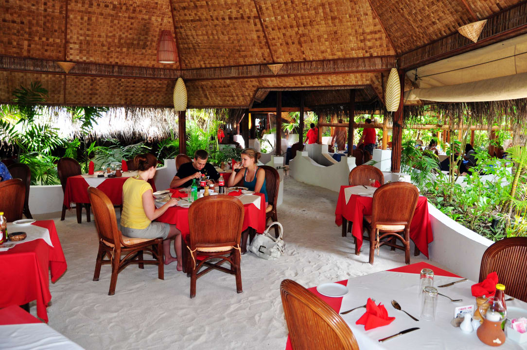 Restaurant Thulhagiri Island Resort