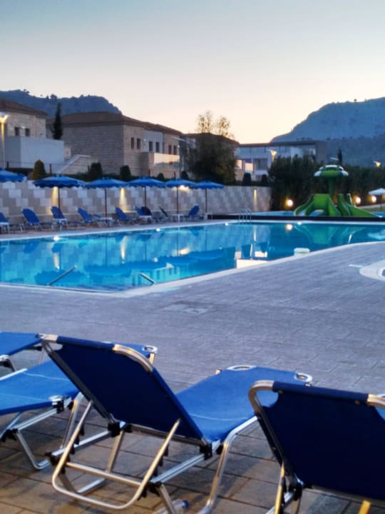 Sunset am Pool Delfinia Resort