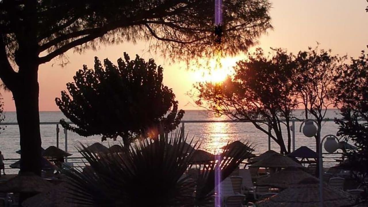 Abenstimmung Hotel Grand Efe