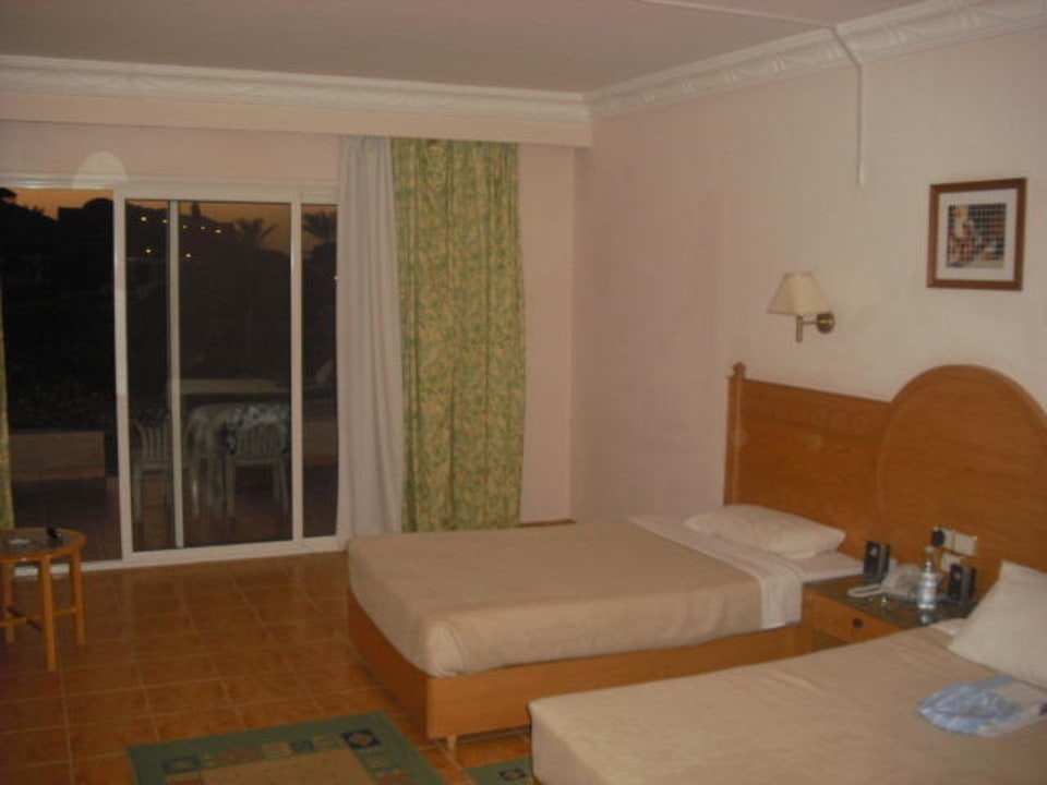 Doppelzimmer Pensée Royal Garden Beach Resort