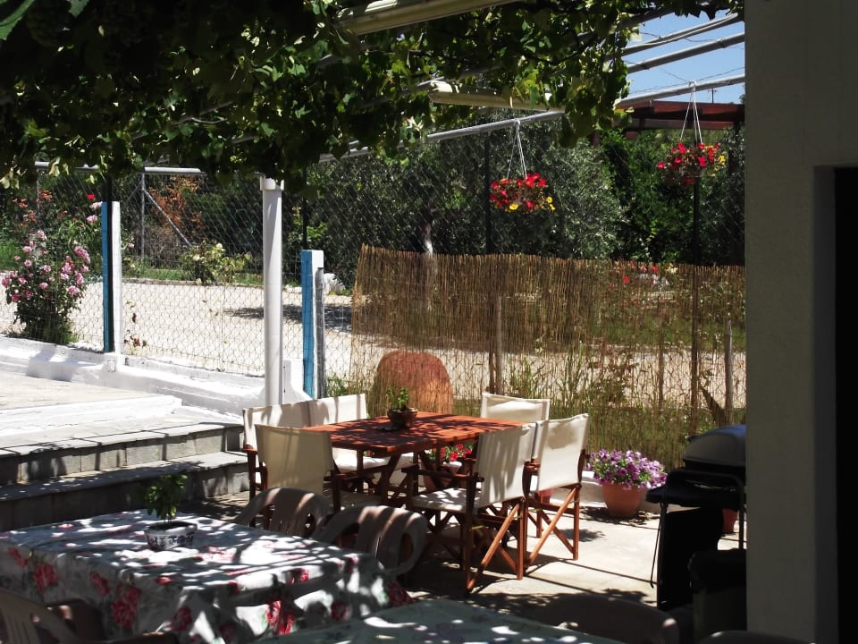 Garden Gorgona Rooms