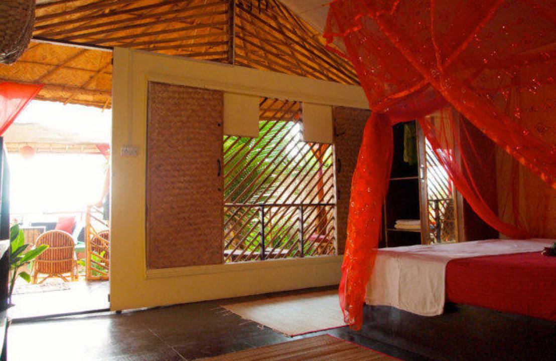 Superior huts interior view Sonho do Mar