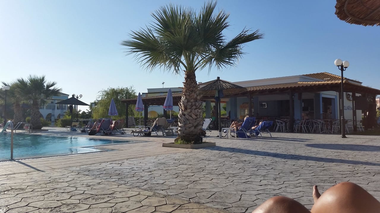 Pool vom Corali Village Corali Hotel