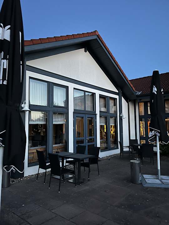 Außenansicht REGIOHOTEL Wittekind Burg