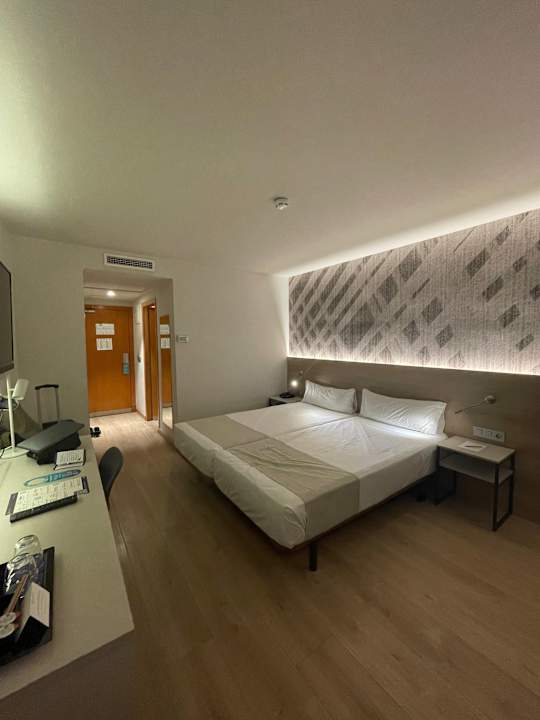 Zimmer Port Hotel Alicante City & Beach