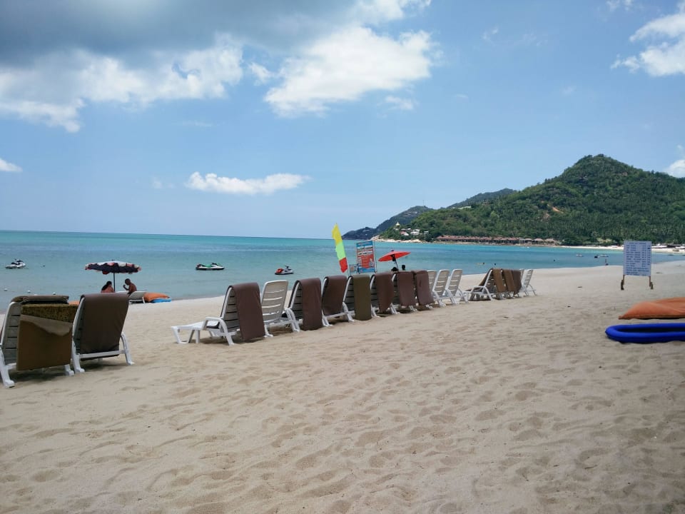 Vormittag am Strand The Fair House Beach Resort