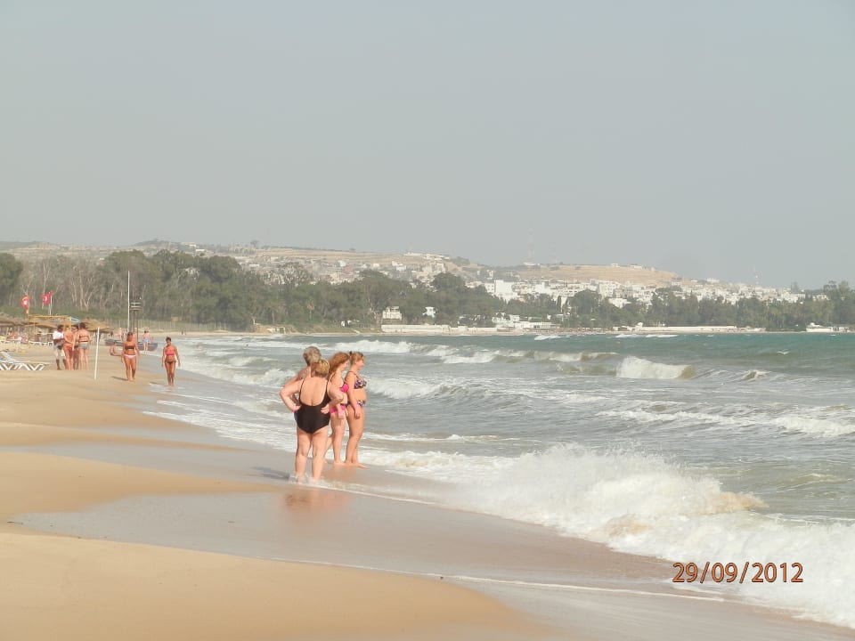 Blick nach Hammamet, brandige See, 27° Wasser The Orangers Beach Resort and Bungalows