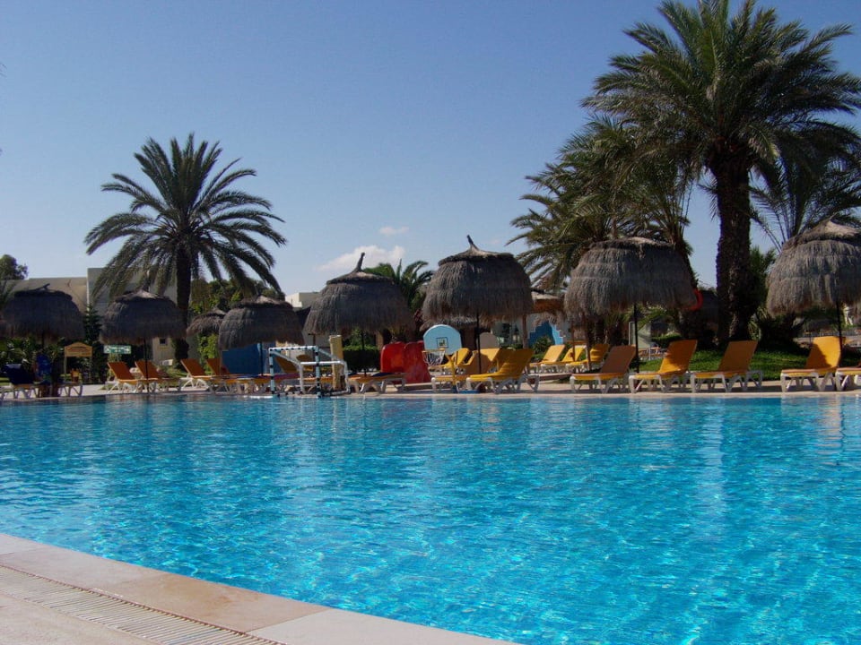 Une des 4 piscines TUI MAGIC LIFE Penelope Beach