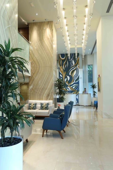 Lobby Ramada by Wyndham Downtown Dubai