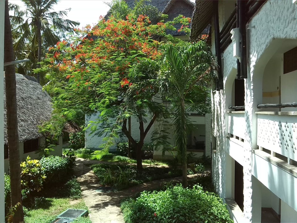 Auf dem Weg zum Zimmer Hotel Southern Palms Beach Resort