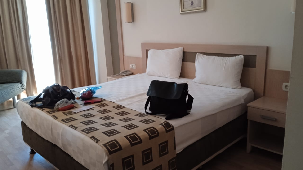 Zimmer Side Breeze Hotel