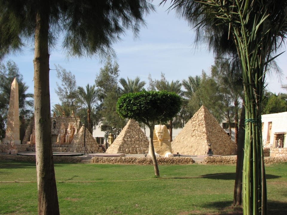 Piramidy Hotel Amar Sina