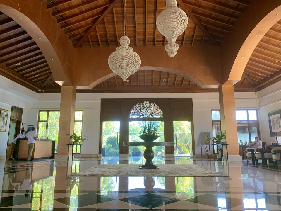 Lobby Taj Bentota Resort & Spa
