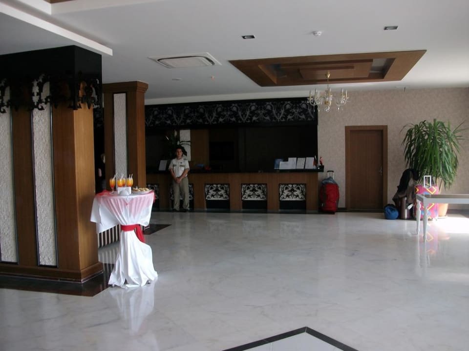 Rezeption Seaden Corolla Hotel