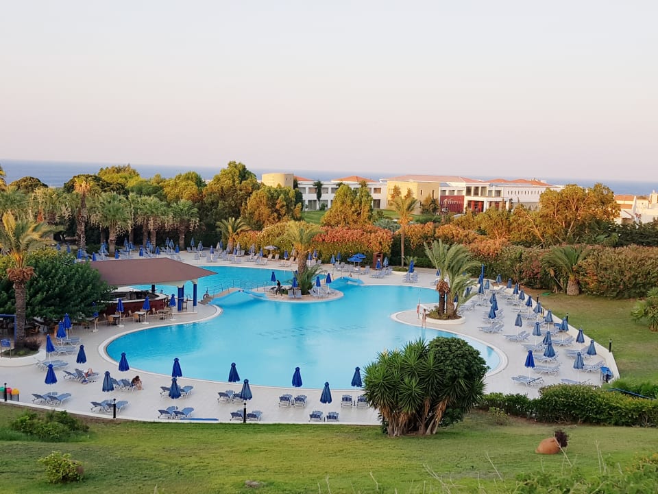 Pool Kresten Palace Hotel