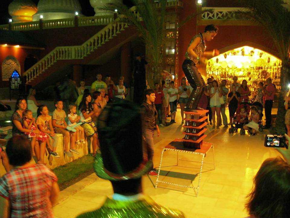 Donnerstagabend Animation Pickalbatros Alf Leila Wa Leila Resort - Neverland Hurghada