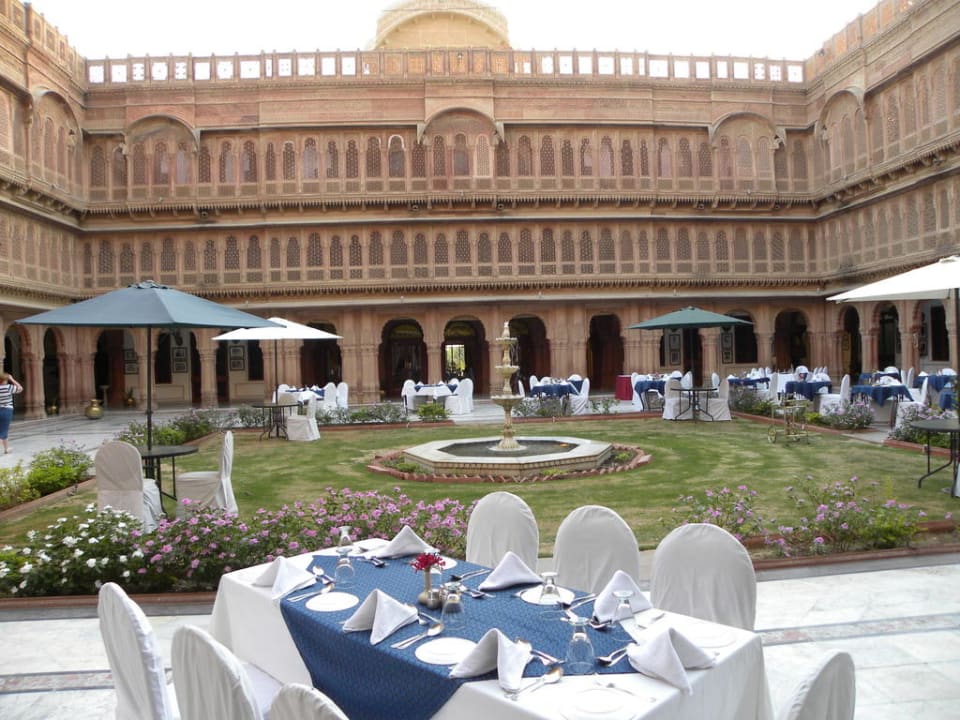 Innenhof Hotel Laxmi Niwas Palace