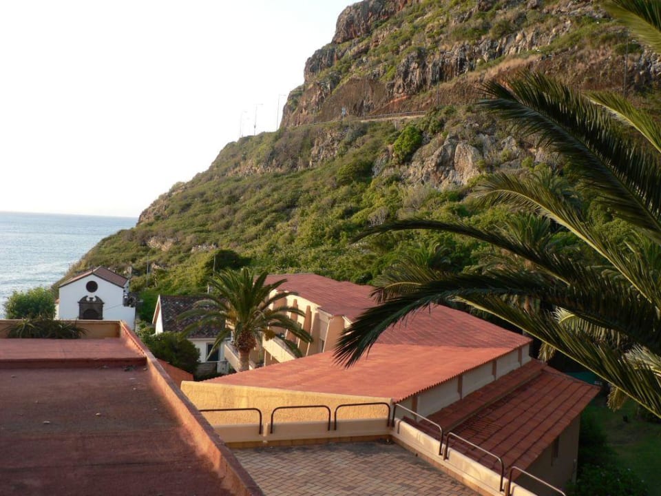 Widok z okna hotelowego Hotel Dom Pedro Madeira